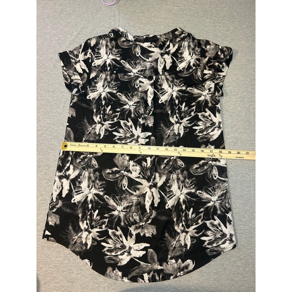 Simply Vera Vera Wang Womens Black White Floral Print Short Sleeve V Neck Top XS - Picture 9 of 9